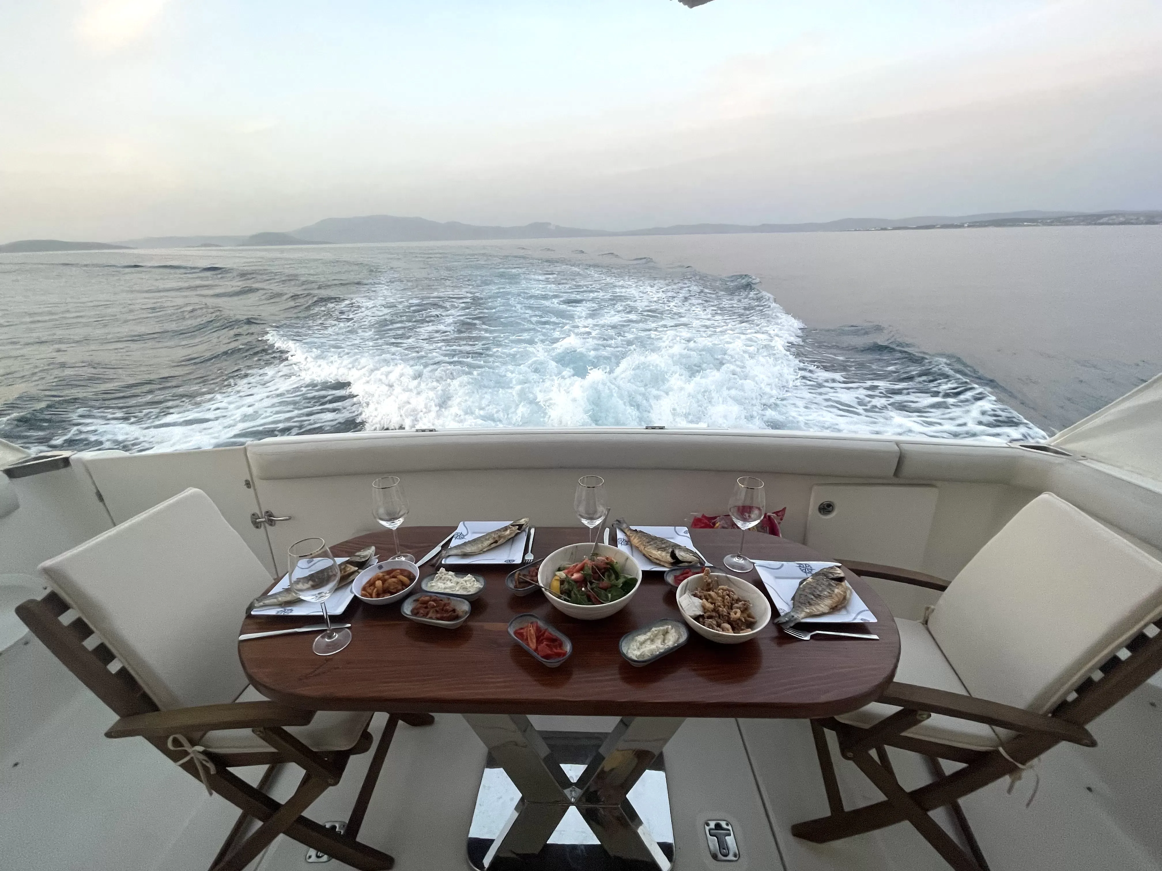 çeşme yat kiralama 53